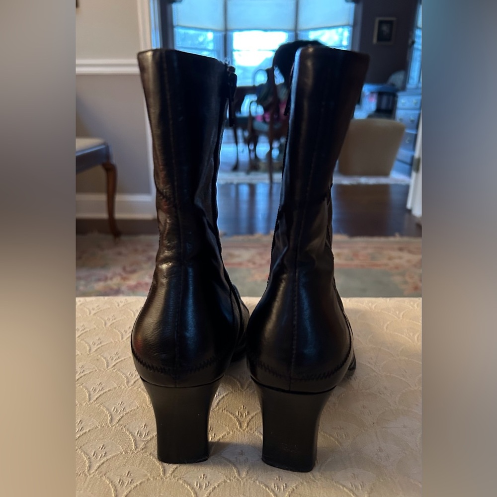 Liz Claiborne Black Leather Kelso Heeled Ankle Boots - Picture 9 of 14